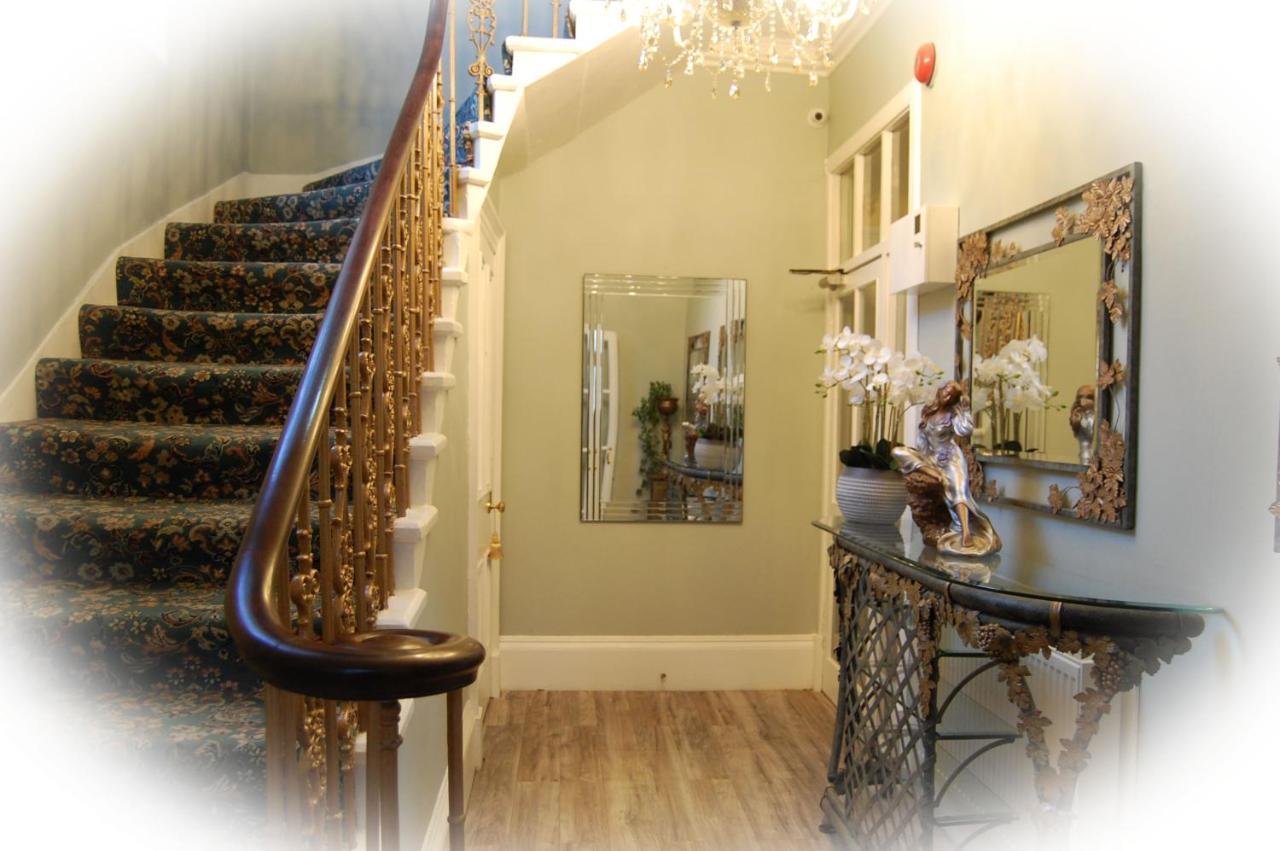 Highlander House Boutique Hotel Rothesay Exterior photo